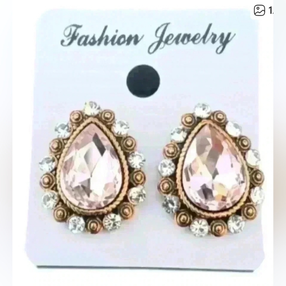 Gold pink and rhinestone earrings - Picture 2 of 2